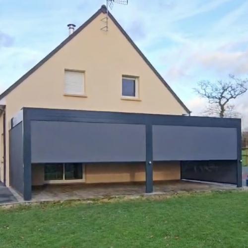 Installation d’une pergola bioclimatique avec stores motorisés